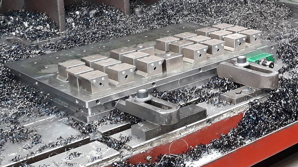 Verwenden der Aufspannplatte Mastermill 70